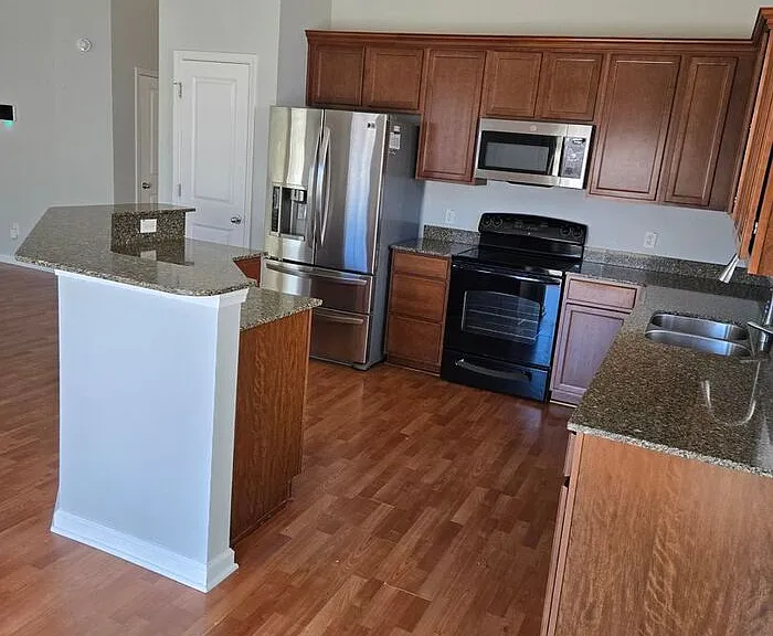 114 Marinella Dr — Photo 12