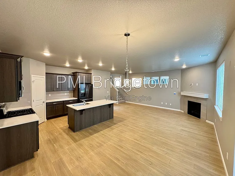 3715 SW 190th Ter — Photo 7