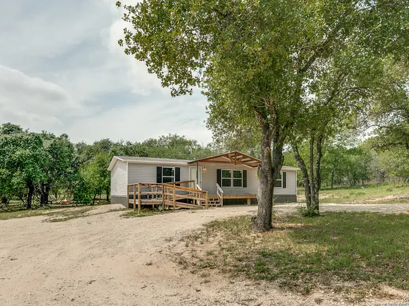 356 COUNTY ROAD 6854, Lytle, TX 78052