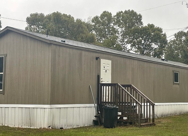 1st image of 62 Ernest Ln