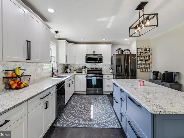 49545 Captains Ct, Dameron, MD 20628
