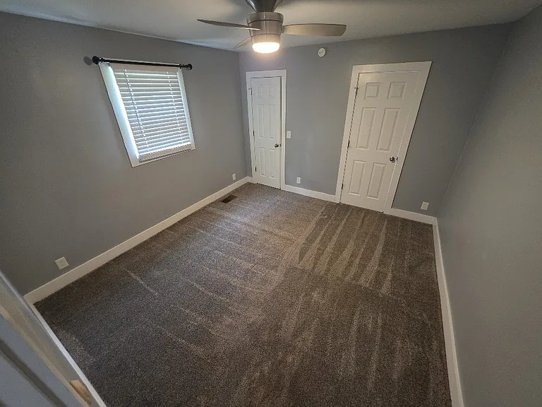 325 Cherry St — Photo 9