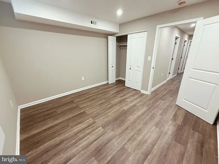715 N Patterson Park Ave — Photo 22