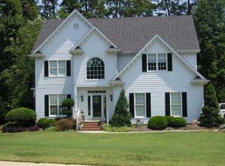 400 Neuse Ridge Dr, Clayton, NC 27527