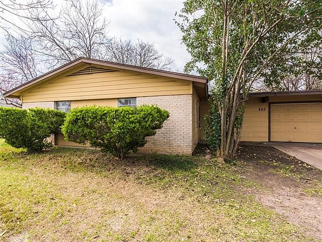 1st image of 203 Cooper Dr