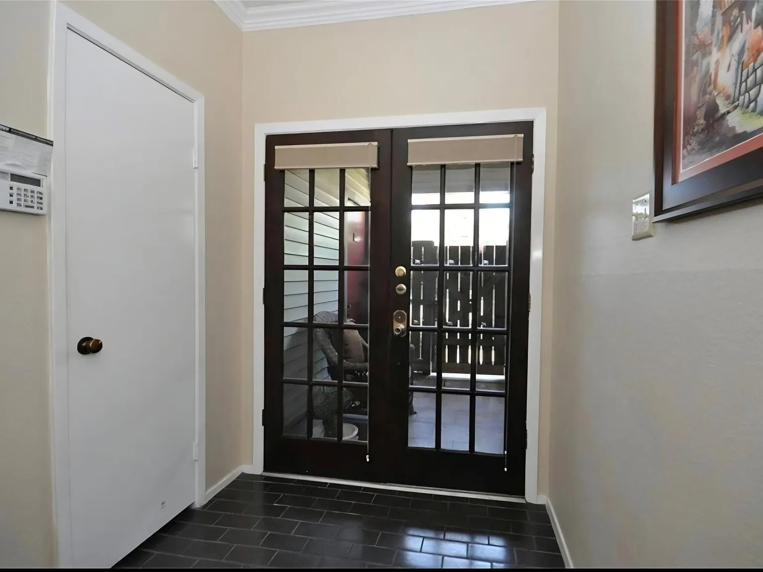 1 bed, 1.0 bath, 744 sqft, $1,200 — Photo 3