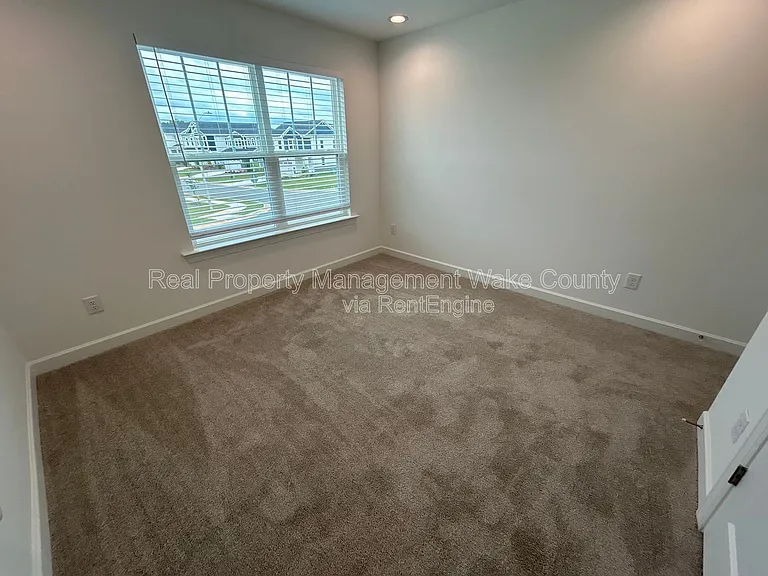 156 Sargents St — Photo 24