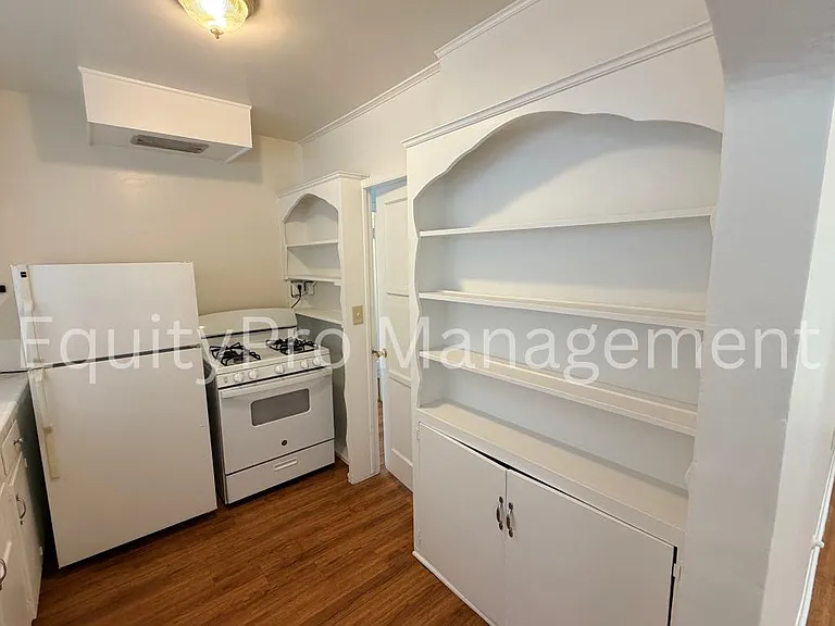 6706 S Pickering Ave #6708-1/2 — Photo 6