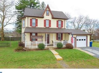 8 Cemetery Rd, Fleetwood, PA 19522