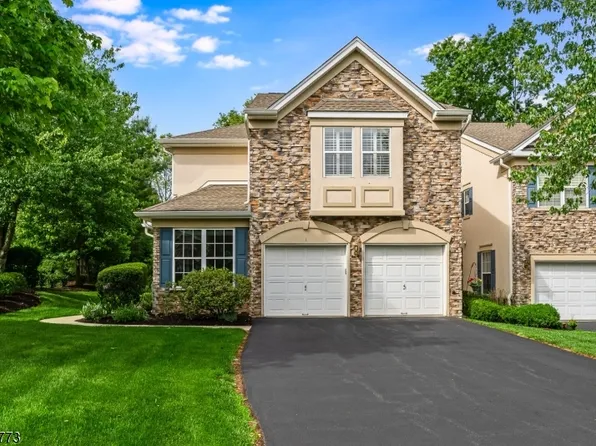 1 Ebersohl Cir, Readington Twp., NJ 08889