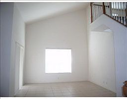 3rd image of 406 Stewart Park Ln