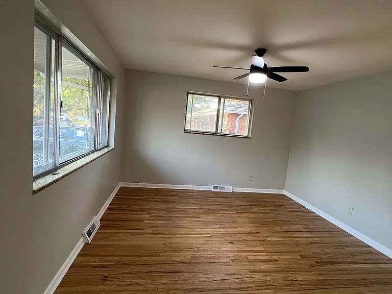 1129 Gard Pl — Photo 11
