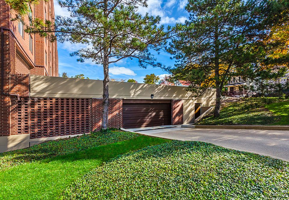 Grandin House Parking Garage Entrance
