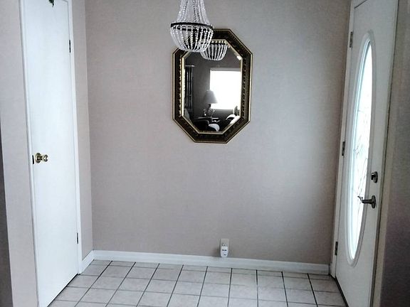 3rd image of 122 Woodland Dr #1042