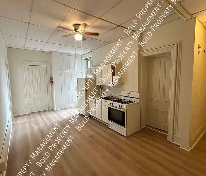 306 S 5th St #3 — Photo 2