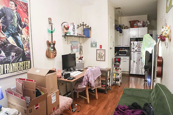 Rented by Lofts and Flats LLC | media 7