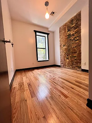 Rented by ERNY LLC | media 6