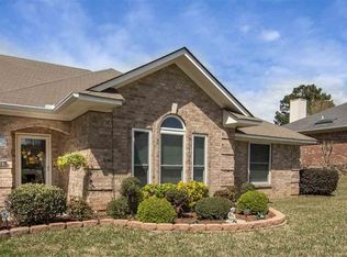 2003 Cumberland Dr, Longview, TX 75601