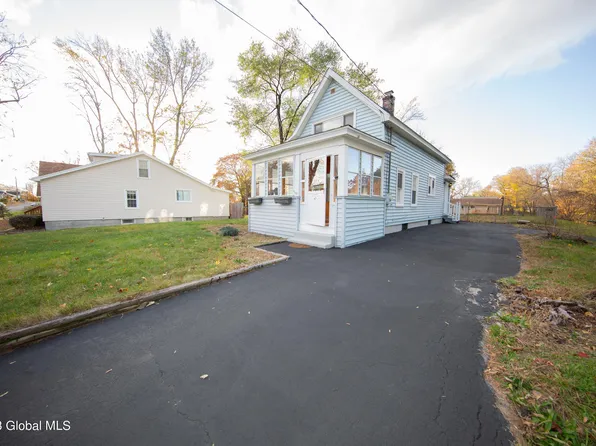 97 Lorraine Avenue, Schenectady, NY 12304