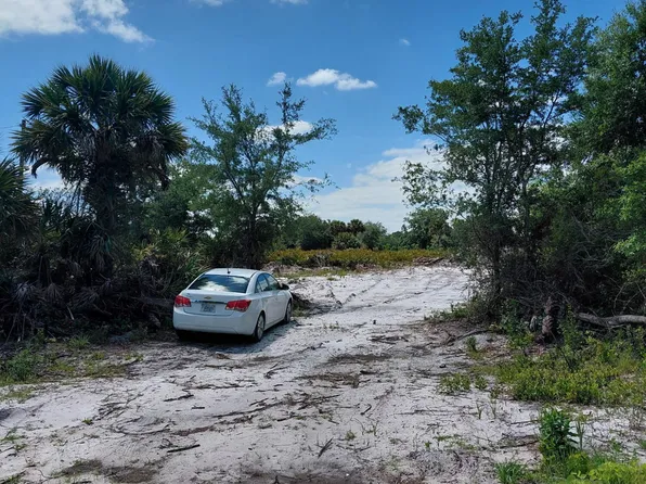 17122 NW 292nd Street, Okeechobee, FL 34972
