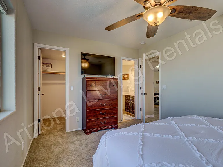 2450 Angler Dr — Photo 29