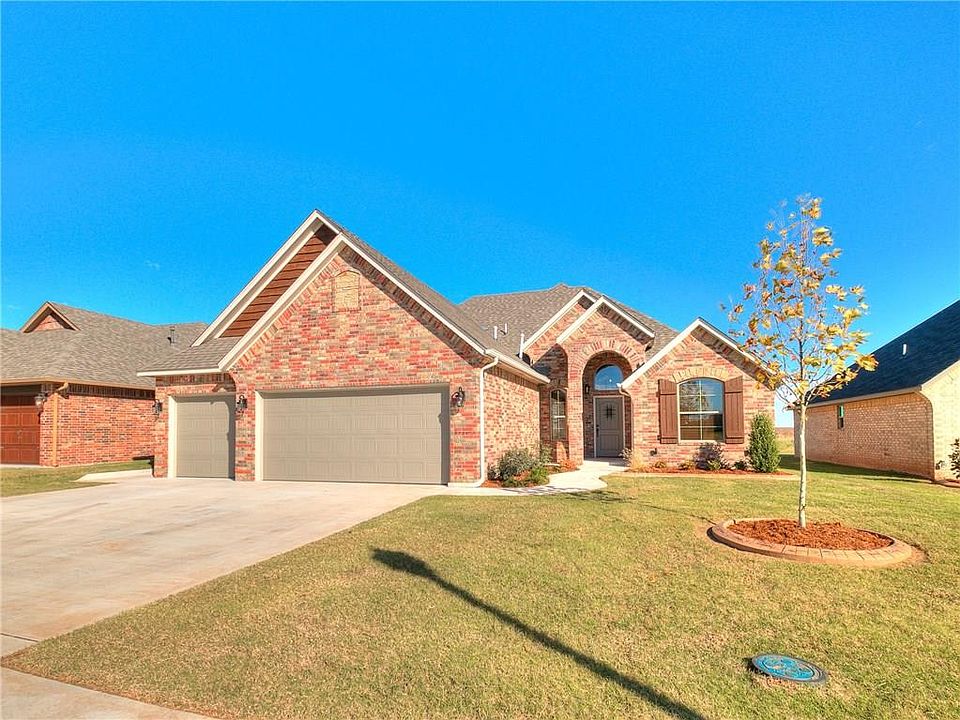 1st image of 1248 Auburn Cir NE