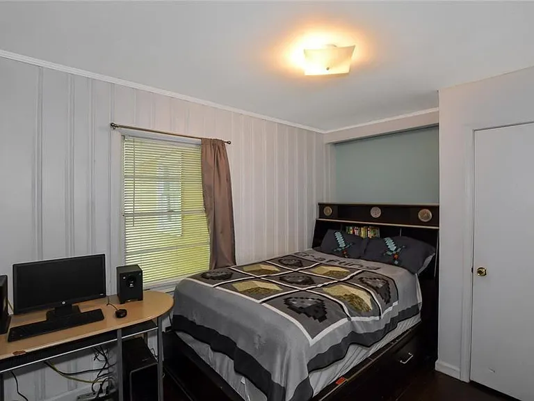 Second bedroom