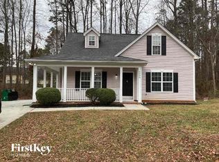 6606 Cedar Cliff Dr, Charlotte, NC 28216