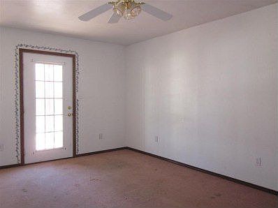 5th image of 2710 Parklane Dr