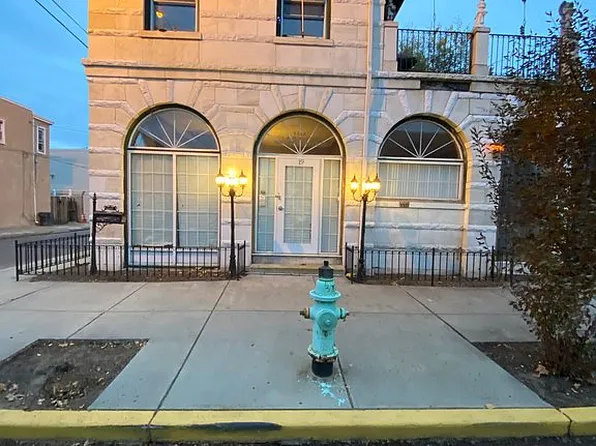 819 So 4th St, Camden, NJ 08103