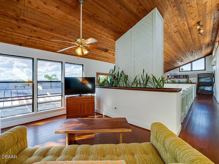 1286 John Anderson Dr — Photo 35