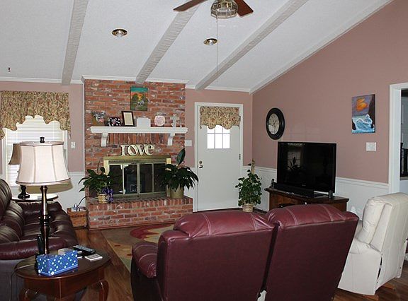 2nd image of 102 Ashby Ln