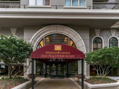 3334 Peachtree Rd NE APT 205, Atlanta, GA, 30326