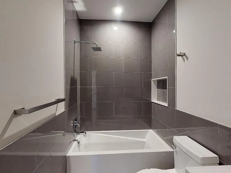 662 N 15th St #3 — Photo 14