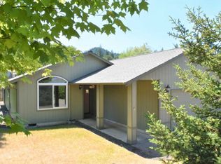 390 S 70th Pl, Springfield, OR 97478