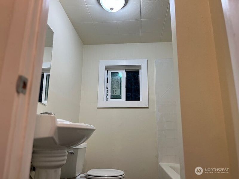 5th image of 12524 Addison Street SW