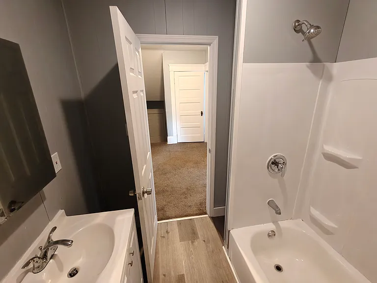 617 Holmes Ave #B — Photo 7
