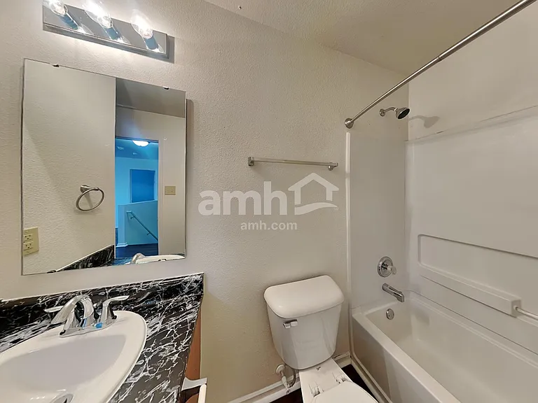 8045 Bach Dr — Photo 17