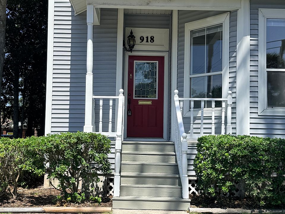 1st image of 918 Egmont St #918