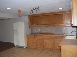 741 Allen Ave, Meriden, CT 06451