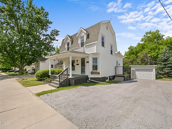 4th image of 231 McKinley St