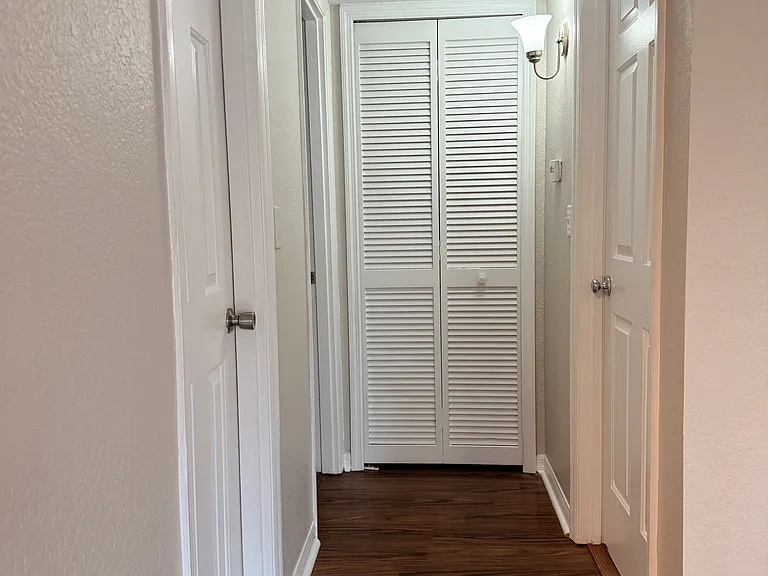 1533 Catherine St #40 — Photo 5