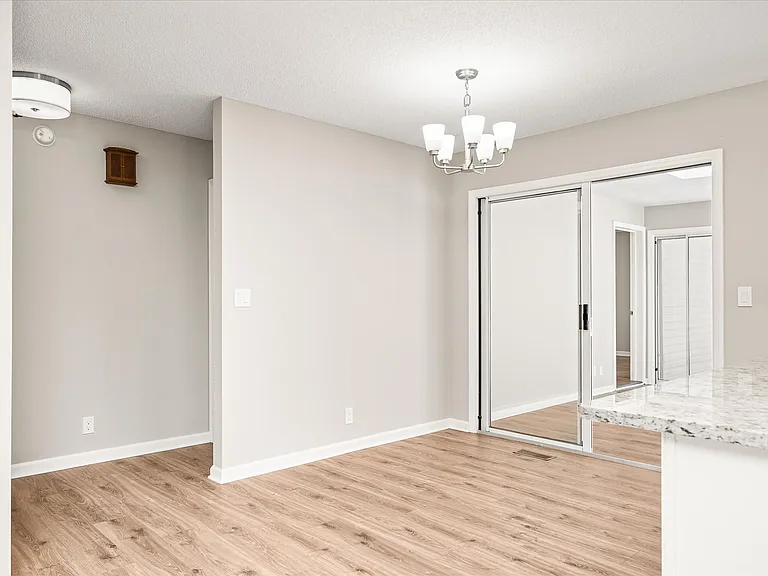 150 Pomeroy Dr — Photo 32