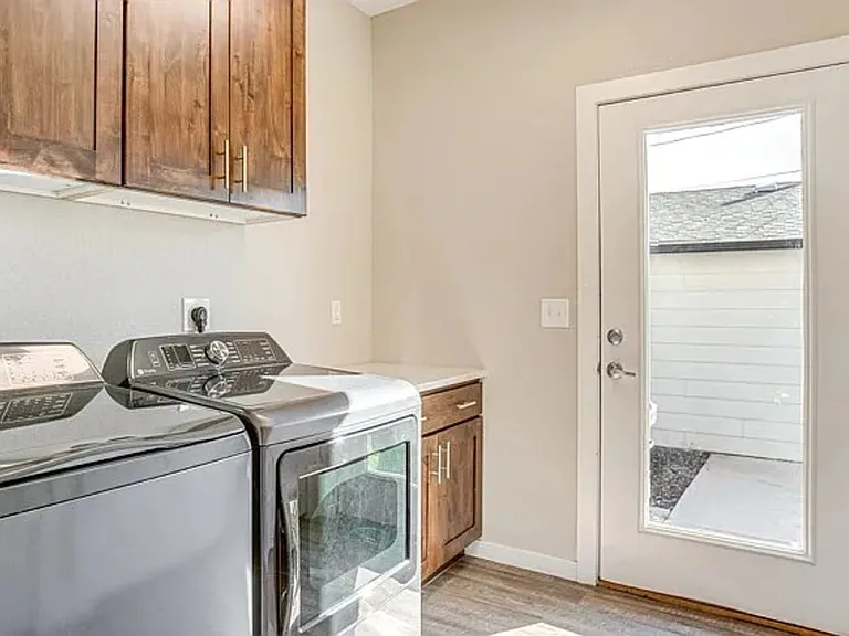 940A Tennyson St — Photo 7