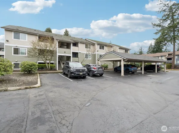 12505 NE 143rd Street #B303, Kirkland, WA 98034