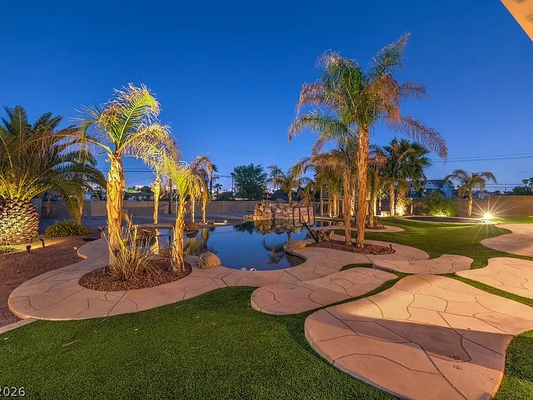 2780 El Camino Rd — Photo 12
