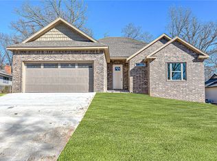 3 Sandon Ln, Bella Vista, AR 72715