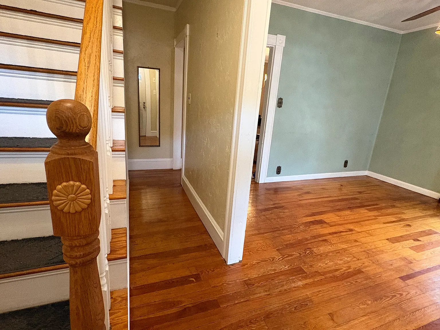 3 bed, 1300 sqft, $2,950 — Photo 3