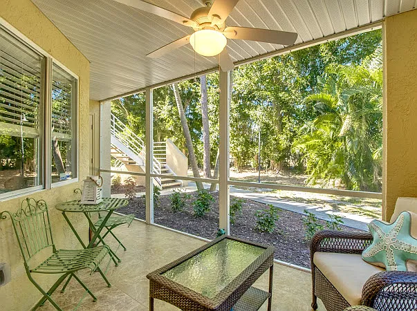 Private lanai