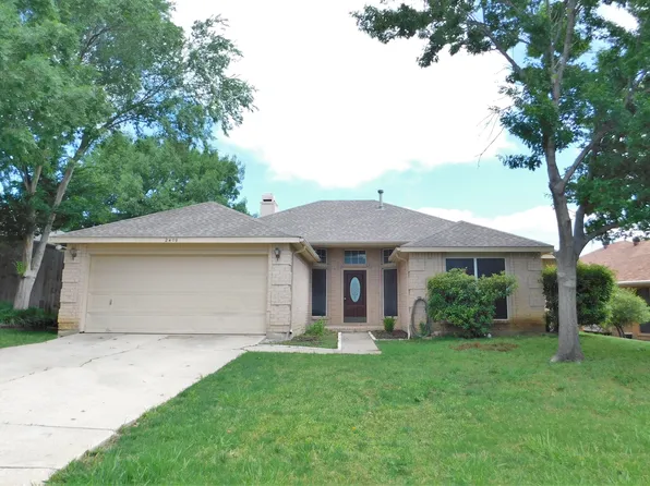 2409 Westview Trl, Denton, TX 76207